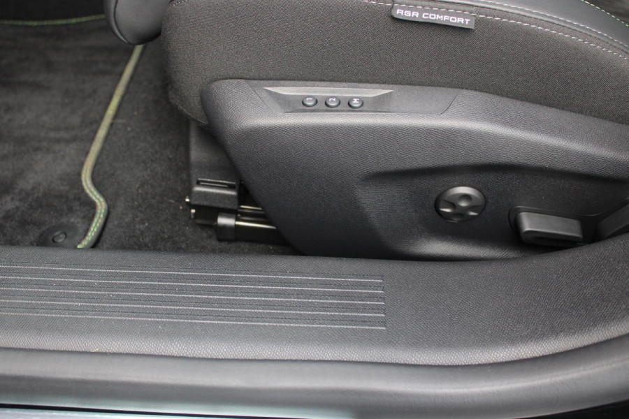 Peugeot 308 SW 1.2 MILD HYBRID 145PK DCS6 GT | ELEKTRISCHE STOEL MET GEHEUGEN FUNCTIE | STOEL VERWARMING | ELEKTRISCHE ACHTERKLEP | 360° CAMERA | KEYLESS ENTRY/START | ADAPTIVE CRUISE CONTROL | 19" LICHTMETALEN VELGEN | DRAADLOZE TELEFOONLADER | DRAADLOZE APPLE CARPLAY/ANDROID AUTO | NAVIGATIE | ALCANTARA BEKLEDING | DAB+ RADIO | DODEHOEK DETECTIE |