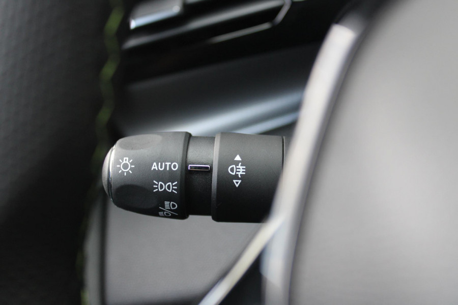 Peugeot 308 SW 1.2 MILD HYBRID 145PK DCS6 GT | ELEKTRISCHE STOEL MET GEHEUGEN FUNCTIE | STOEL VERWARMING | ELEKTRISCHE ACHTERKLEP | 360° CAMERA | KEYLESS ENTRY/START | ADAPTIVE CRUISE CONTROL | 19" LICHTMETALEN VELGEN | DRAADLOZE TELEFOONLADER | DRAADLOZE APPLE CARPLAY/ANDROID AUTO | NAVIGATIE | ALCANTARA BEKLEDING | DAB+ RADIO | DODEHOEK DETECTIE |