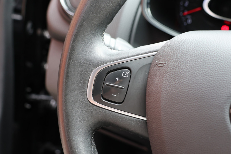 Renault Clio Estate 0.9 TCe Zen | Navigatie | Cruise control | Airco | DAB | LM Velgen | Trekhaak | DAB | MF Stuur | NAP Logisch | Nieuwe APK