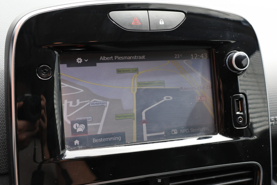 Renault Clio Estate 0.9 TCe Zen | Navigatie | Cruise control | Airco | DAB | LM Velgen | Trekhaak | DAB | MF Stuur | NAP Logisch | Nieuwe APK