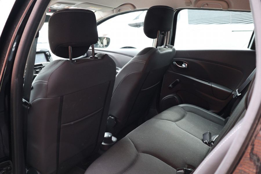 Renault Clio Estate 0.9 TCe Zen | Navigatie | Cruise control | Airco | DAB | LM Velgen | Trekhaak | DAB | MF Stuur | NAP Logisch | Nieuwe APK