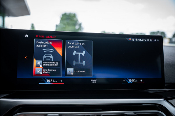 BMW 4 Serie Gran Coupé M440i xDrive High Executive ** M SPORT PACKAGE PRO ** PANODAK ** HUD 374pk