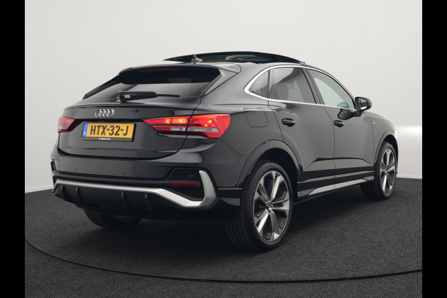 Audi Q3 Sportback 45 TFSI e S Line Plug In Hybrid 245pk PHEV | Trekhaak af Fabriek | Panodak | Adaptive Cruise | 20"L.M | Apple Carplay | Virtual | Sportstoelen Verwarmd | Camera | Navi |
