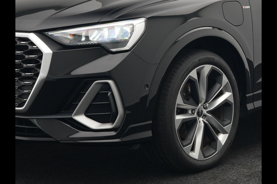 Audi Q3 Sportback 45 TFSI e S Line Plug In Hybrid 245pk PHEV | Trekhaak af Fabriek | Panodak | Adaptive Cruise | 20"L.M | Apple Carplay | Virtual | Sportstoelen Verwarmd | Camera | Navi |