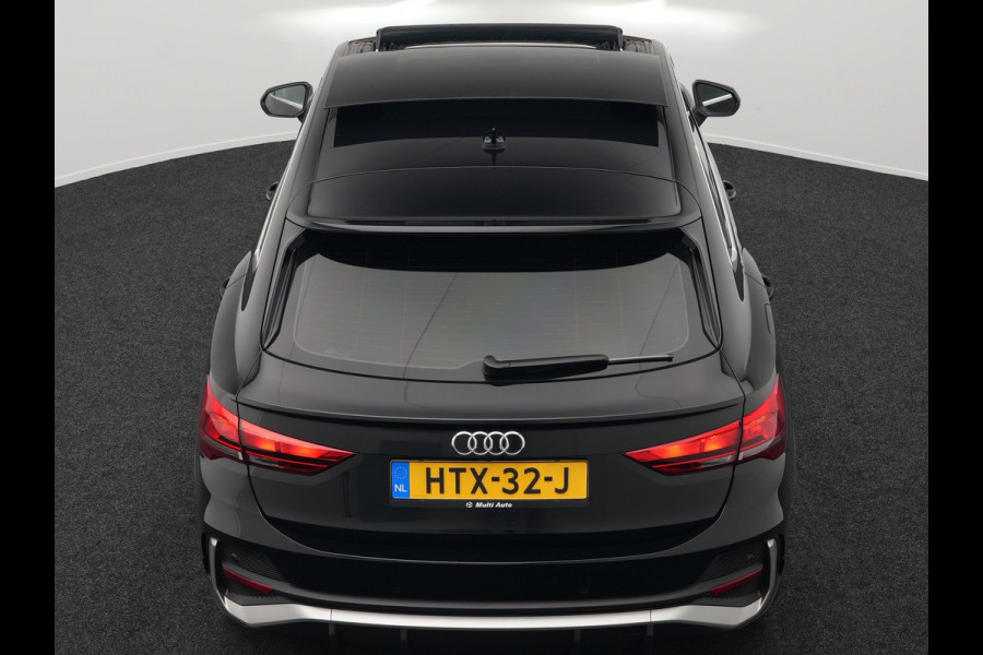 Audi Q3 Sportback 45 TFSI e S Line Plug In Hybrid 245pk PHEV | Trekhaak af Fabriek | Panodak | Adaptive Cruise | 20"L.M | Apple Carplay | Virtual | Sportstoelen Verwarmd | Camera | Navi |
