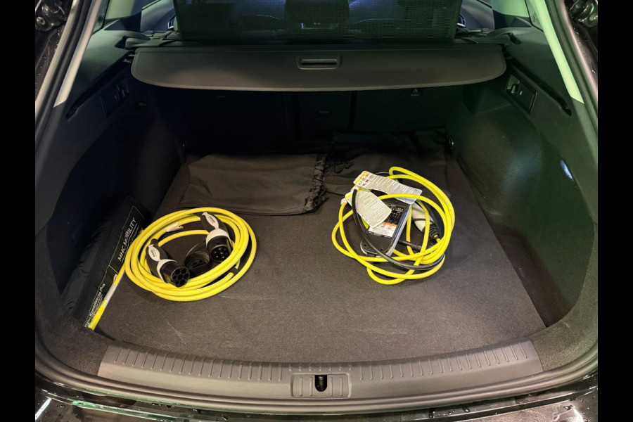 Seat Leon Sportstourer 1.4 TSI eHybrid PHEV FR Business Intense NAVI/V-COCKPIT/DAB/CARPLAY/ECC/PDC/CRUISE///