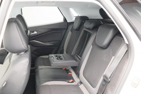 Opel Grandland X 1.2 Turbo Business Executive Trekhaak Navigatie Origineel NL
