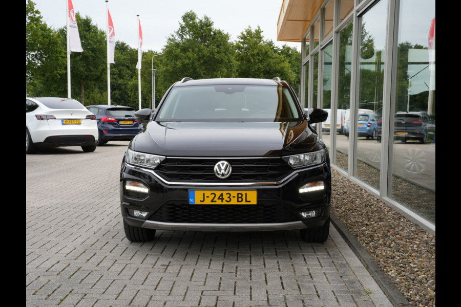 Volkswagen T-Roc 1.5 TSI DSG Style Business | Navigatie | Climate Control | Virtual | Camera