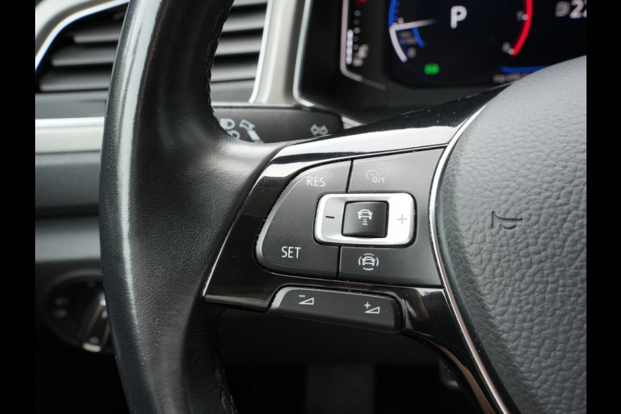 Volkswagen T-Roc 1.5 TSI DSG Style Business | Navigatie | Climate Control | Virtual | Camera