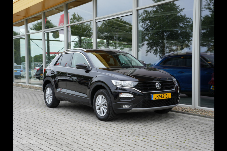 Volkswagen T-Roc 1.5 TSI DSG Style Business | Navigatie | Climate Control | Virtual | Camera