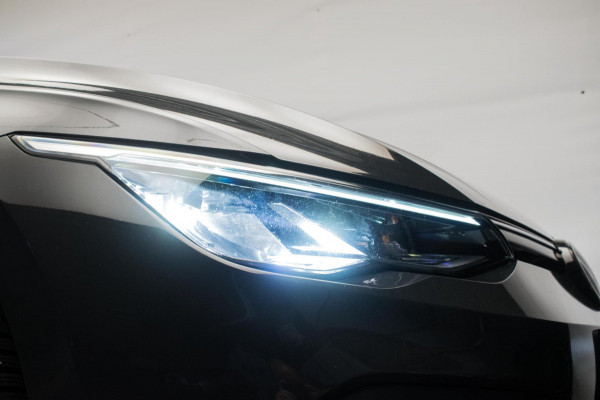 Volkswagen Golf 1.0 eTSI Sportline Automaat ORG NL [ Sfeerverlichting Full LED Virtual Carplay Adaptive Cruise Parkeersensoren ]
