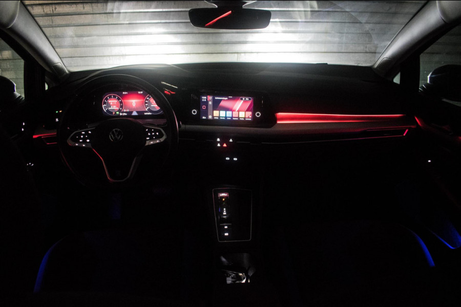 Volkswagen Golf 1.0 eTSI Sportline Automaat ORG NL [ Sfeerverlichting Full LED Virtual Carplay Adaptive Cruise Parkeersensoren ]