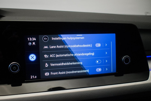 Volkswagen Golf 1.0 eTSI Sportline Automaat ORG NL [ Sfeerverlichting Full LED Virtual Carplay Adaptive Cruise Parkeersensoren ]