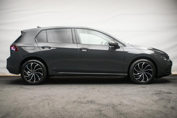 Volkswagen Golf 1.0 eTSI Sportline Automaat ORG NL [ Sfeerverlichting Full LED Virtual Carplay Adaptive Cruise Parkeersensoren ]