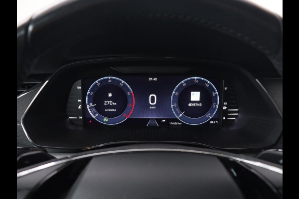 Škoda Octavia 1.0 e-TSI Business Edition | Stoelverwarming | Trekhaak | Head-Up | Memory | Camera | Carplay | Sfeerverlichting | Navigatie | Side Assist | Virtual Cockpit