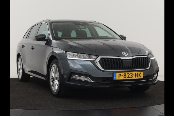 Škoda Octavia 1.0 e-TSI Business Edition | Stoelverwarming | Trekhaak | Head-Up | Memory | Camera | Carplay | Sfeerverlichting | Navigatie | Side Assist | Virtual Cockpit
