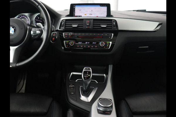 BMW 1-serie M140i High Executive | 2e eigenaar | Schuifdak | Leder | Harman/Kardon | Stoel & stuurverwarming | Camera | Carplay | Full LED | Navigatie