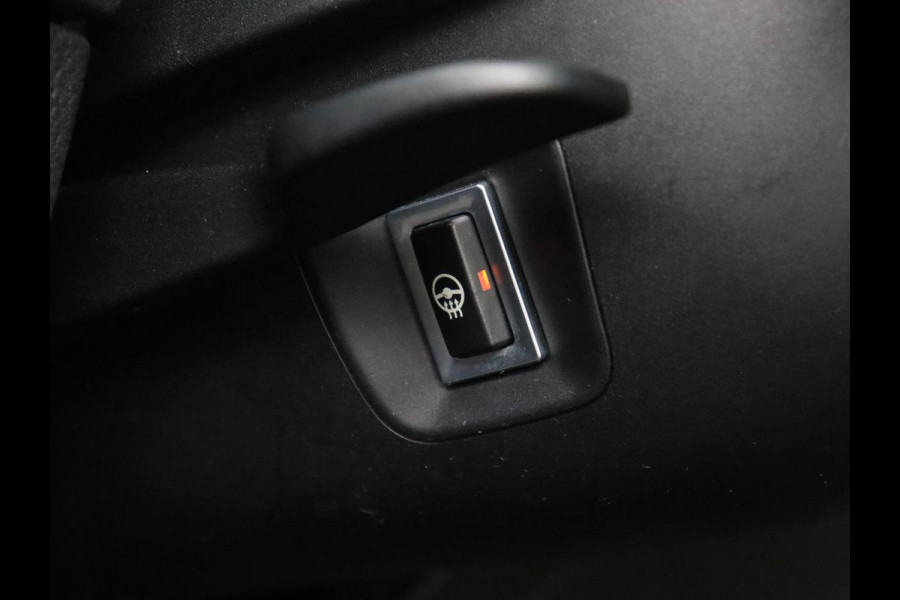 BMW 1-serie M140i High Executive | 2e eigenaar | Schuifdak | Leder | Harman/Kardon | Stoel & stuurverwarming | Camera | Carplay | Full LED | Navigatie
