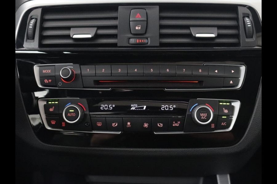 BMW 1-serie M140i High Executive | 2e eigenaar | Schuifdak | Leder | Harman/Kardon | Stoel & stuurverwarming | Camera | Carplay | Full LED | Navigatie