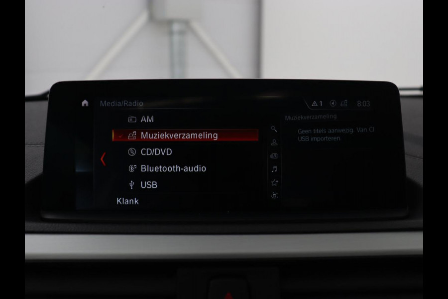 BMW 1-serie M140i High Executive | 2e eigenaar | Schuifdak | Leder | Harman/Kardon | Stoel & stuurverwarming | Camera | Carplay | Full LED | Navigatie