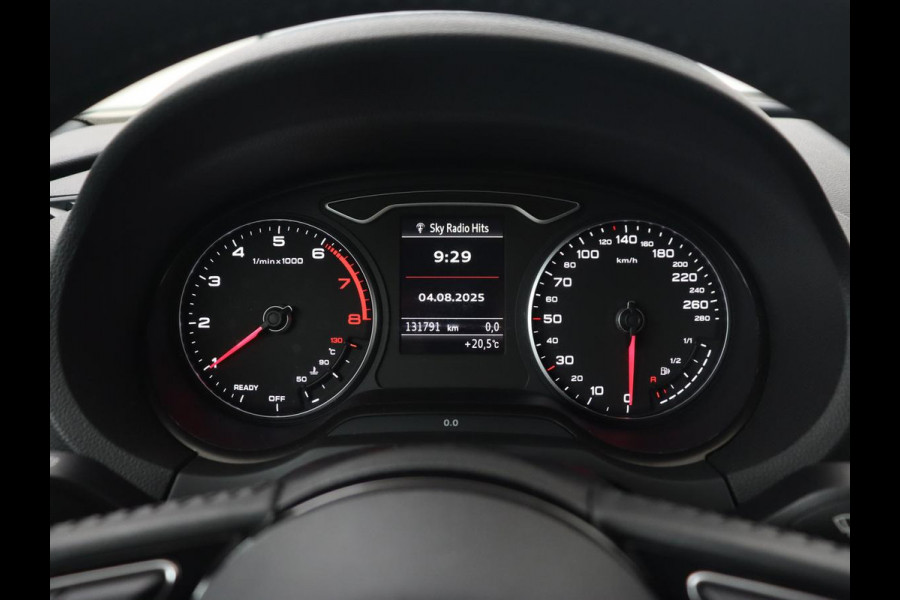 Audi A3 30 TFSI Pro Line | Xenon | Navigatie | DAB | Cruise control | Airco | Bluetooth