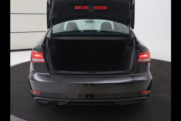 Audi A3 30 TFSI Pro Line | Xenon | Navigatie | DAB | Cruise control | Airco | Bluetooth