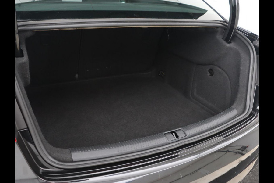 Audi A3 30 TFSI Pro Line | Xenon | Navigatie | DAB | Cruise control | Airco | Bluetooth