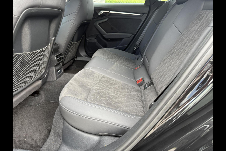 Audi A3 Sportback 40 TFSIe S-Line Acc|Dodehoek|Sportstoelen