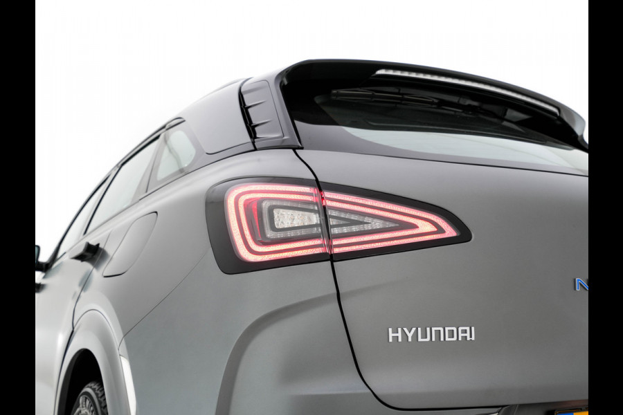 Hyundai NEXO FCEV Plus Pack [ HYDROGENIUM ] (INCL-BTW) Aut. *PANO | LUXURY-LEATHER | NAVI-FULLMAP | ADAPTIVE-CRUISE |  FULL-LED | KEYLESS | DAB |  KRELL-AUDIO | DIGI-WIDESCREEN-COCKPIT | SURROUND-VIEW | SHIFT-PADDLES | COMFORT-SEATS |