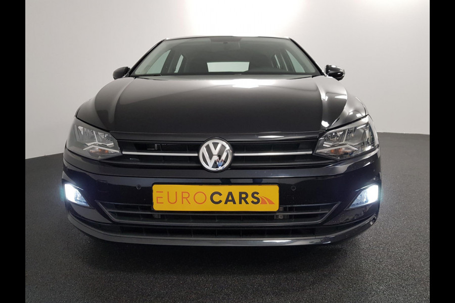 Volkswagen Polo 1.0 TSI DSG Comfortline Navigatie Airco Parkeer Sensoren Stoelverwarming Lichtmetalen Velgen Armsteun Led