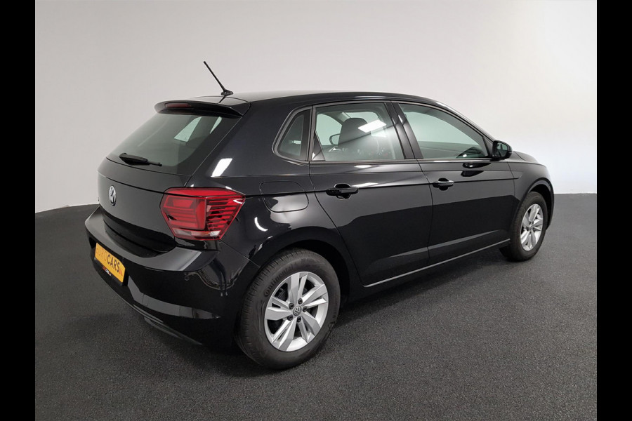 Volkswagen Polo 1.0 TSI DSG Comfortline Navigatie Airco Parkeer Sensoren Stoelverwarming Lichtmetalen Velgen Armsteun Led