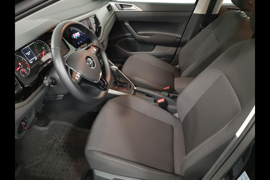 Volkswagen Polo 1.0 TSI DSG Comfortline Navigatie Airco Parkeer Sensoren Stoelverwarming Lichtmetalen Velgen Armsteun Led