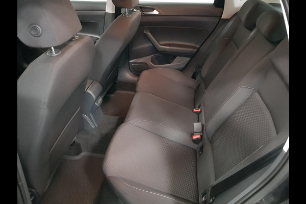 Volkswagen Polo 1.0 TSI DSG Comfortline Navigatie Airco Parkeer Sensoren Stoelverwarming Lichtmetalen Velgen Armsteun Led