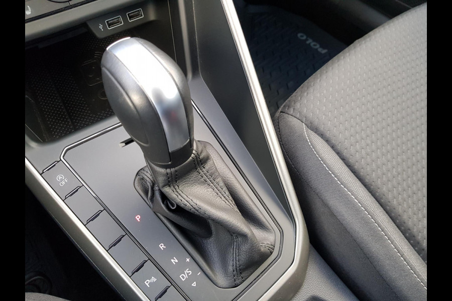 Volkswagen Polo 1.0 TSI DSG Comfortline Navigatie Airco Parkeer Sensoren Stoelverwarming Lichtmetalen Velgen Armsteun Led