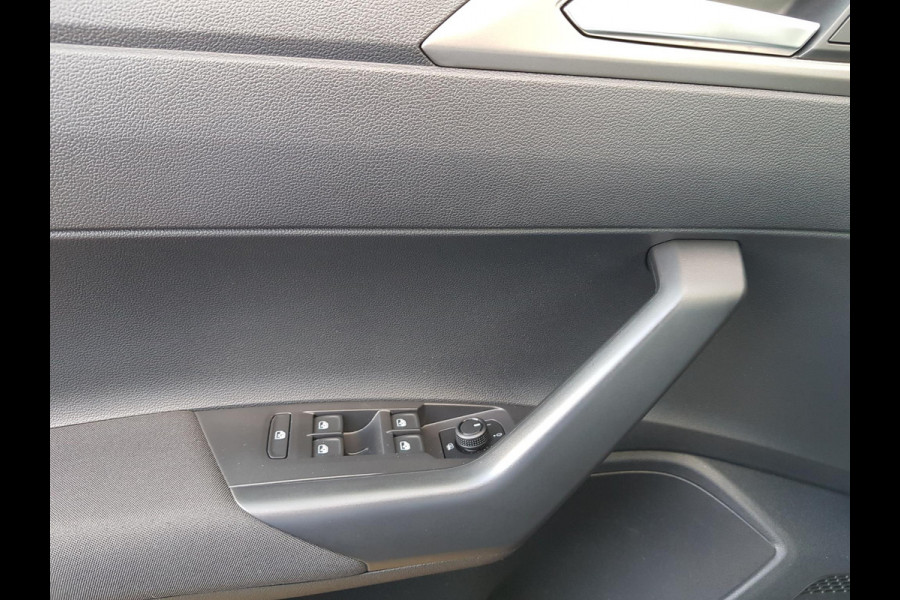 Volkswagen Polo 1.0 TSI DSG Comfortline Navigatie Airco Parkeer Sensoren Stoelverwarming Lichtmetalen Velgen Armsteun Led