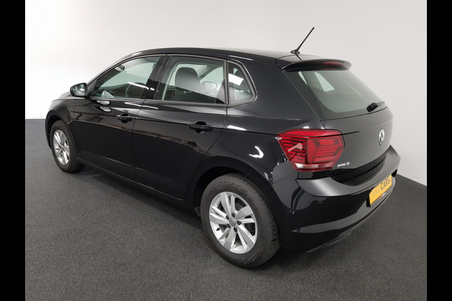 Volkswagen Polo 1.0 TSI DSG Comfortline Navigatie Airco Parkeer Sensoren Stoelverwarming Lichtmetalen Velgen Armsteun Led