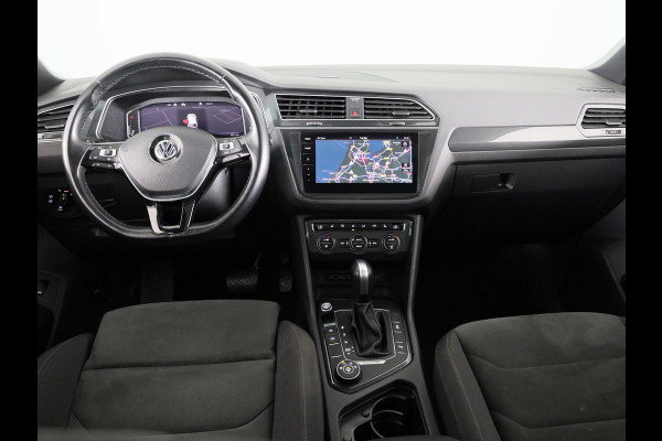 Volkswagen Tiguan 2.0 TSI 4Motion Highline Business R 190 PK | Automaat (DSG) | wegklapbare trekhaak | Panoramadak | Led | Digitaal dashboard