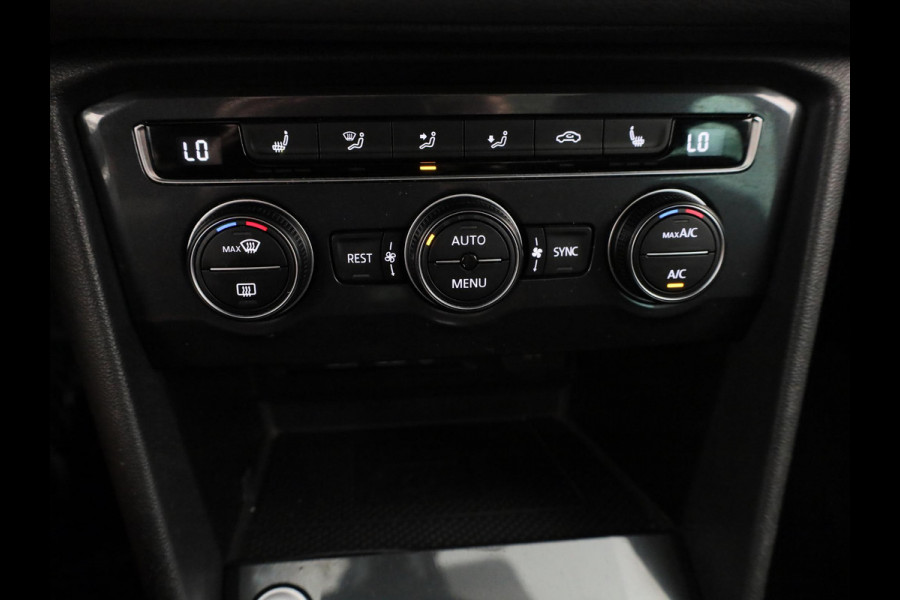 Volkswagen Tiguan 2.0 TSI 4Motion Highline Business R 190 PK | Automaat (DSG) | wegklapbare trekhaak | Panoramadak | Led | Digitaal dashboard