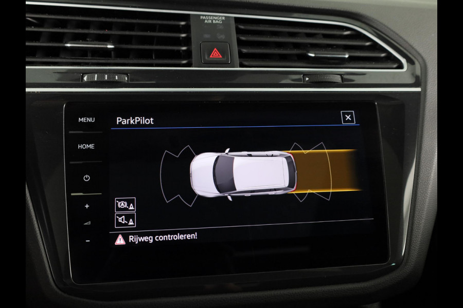 Volkswagen Tiguan 2.0 TSI 4Motion Highline Business R 190 PK | Automaat (DSG) | wegklapbare trekhaak | Panoramadak | Led | Digitaal dashboard