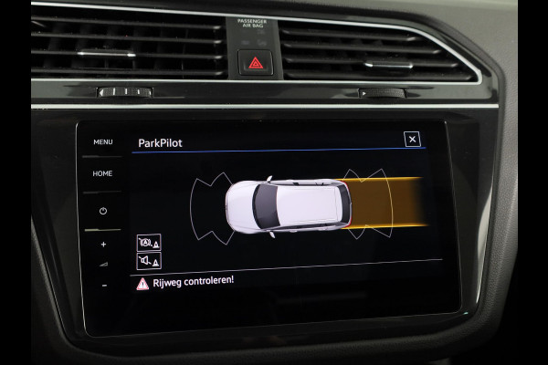 Volkswagen Tiguan 2.0 TSI 4Motion Highline Business R 190 PK | Automaat (DSG) | wegklapbare trekhaak | Panoramadak | Led | Digitaal dashboard
