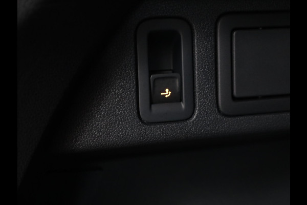 Volkswagen Tiguan 1.5 TSI Elegance 150pk DSG| Pano-dak| El.Trekhaak| 19'LM-velgen/ Alarm