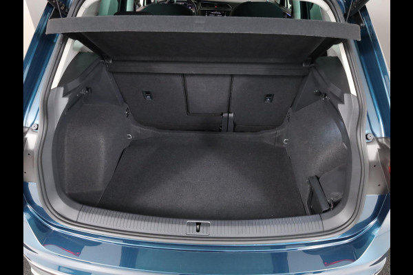 Volkswagen Tiguan 1.5 TSI Elegance 150pk DSG| Pano-dak| El.Trekhaak| 19'LM-velgen/ Alarm