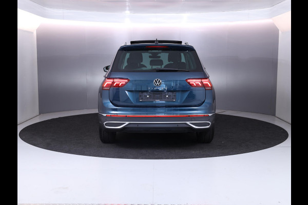 Volkswagen Tiguan 1.5 TSI Elegance 150pk DSG| Pano-dak| El.Trekhaak| 19'LM-velgen/ Alarm
