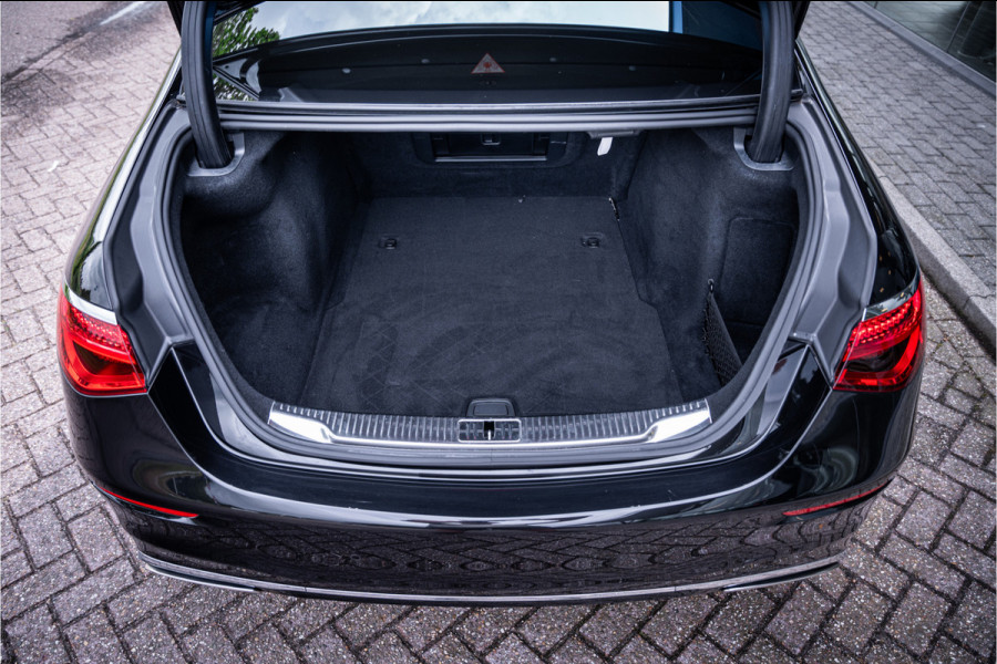 Mercedes-Benz S-Klasse 500 4MATIC Lang AMG Line ** Achterasbesturing ** Panodak ** HUD ** Burmester Premium Plus ** 21inch ** Ventilatie ** Massage