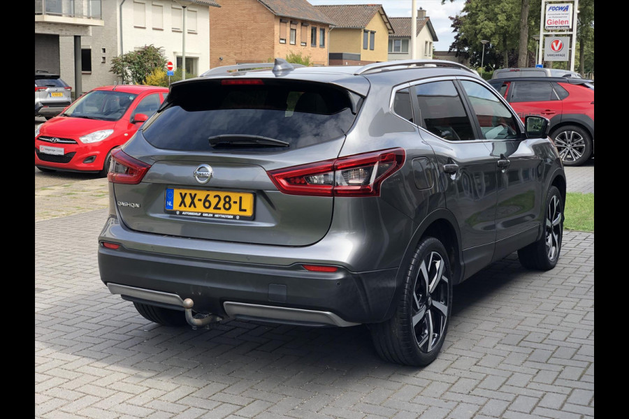 Nissan QASHQAI 1.2 DIG-T Tekna+ | Eerste eigenaar, Trekhaak, Bose, 360 Camera, Leer, Stoelverwarming, LED, Panoramadak, Navigatie