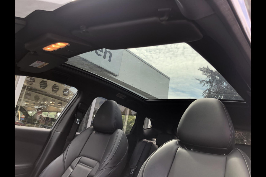 Nissan QASHQAI 1.2 DIG-T Tekna+ | Eerste eigenaar, Trekhaak, Bose, 360 Camera, Leer, Stoelverwarming, LED, Panoramadak, Navigatie