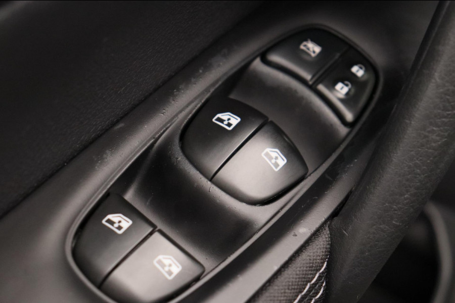 Nissan QASHQAI 1.2 N-Connecta Navigatie Rondomzicht/Camera