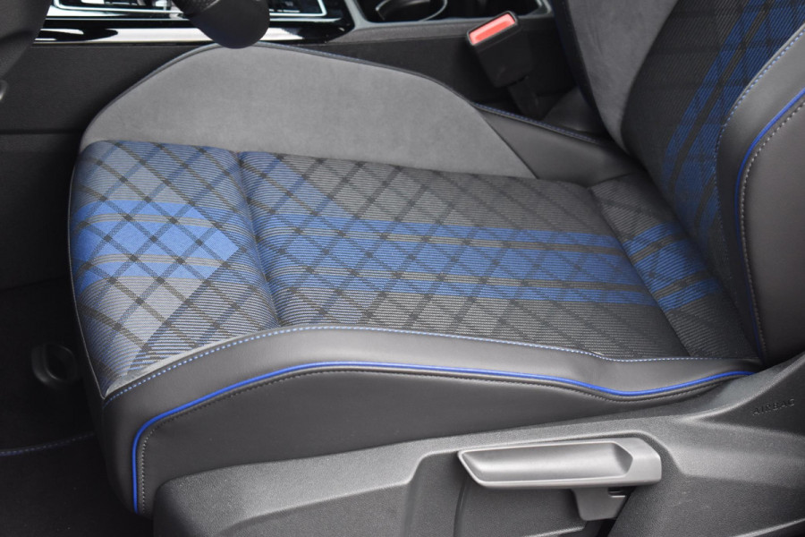 Volkswagen Golf 2.0 TSI R 4Motion Lane ACC H/K Camera