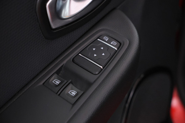 Renault Clio 0.9 TCe Zen Airco, Cruise, Bluetooth, Navigatie