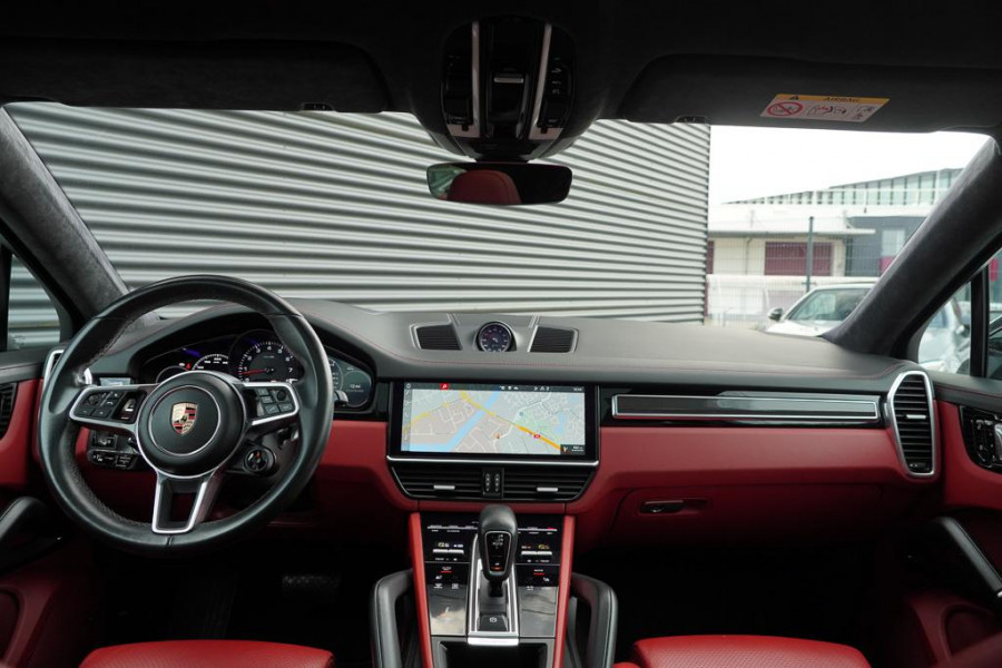 Porsche Cayenne Coupé 3.0 / Pano / 18-Voudig / NL Auto / Incl BTW / 22'' / Sportuitlaat
